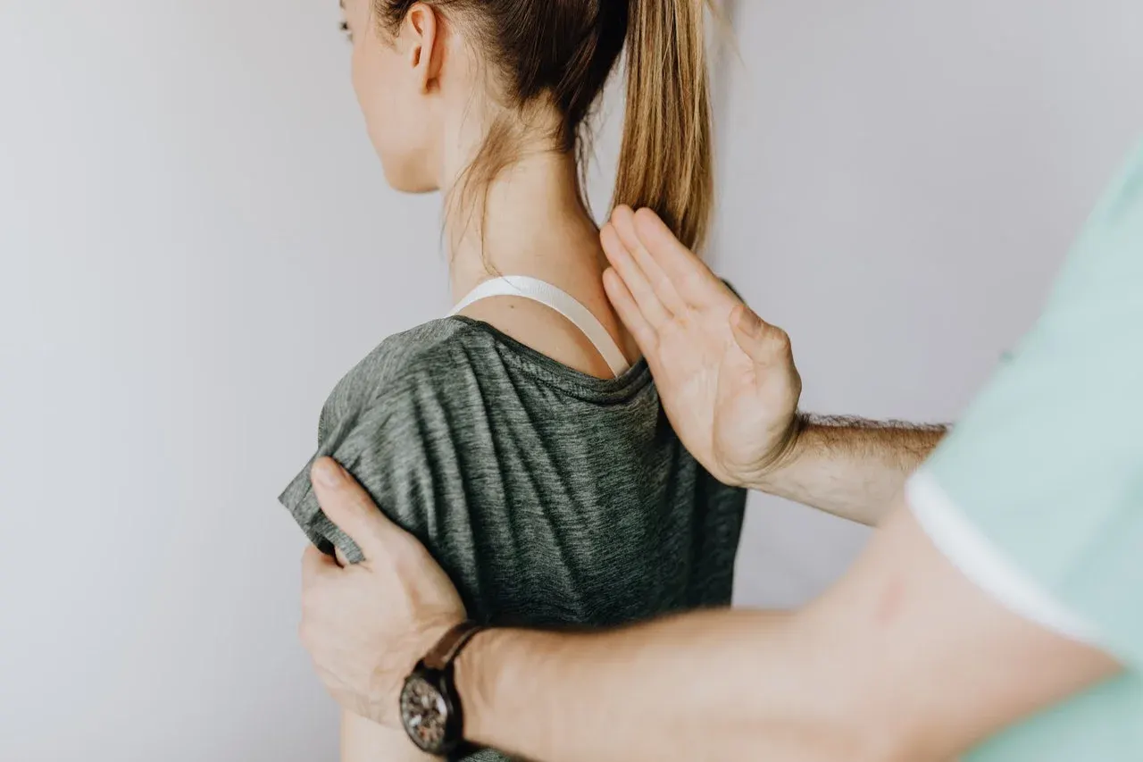 Chiropractic adjustment at Acupuncture In NYC